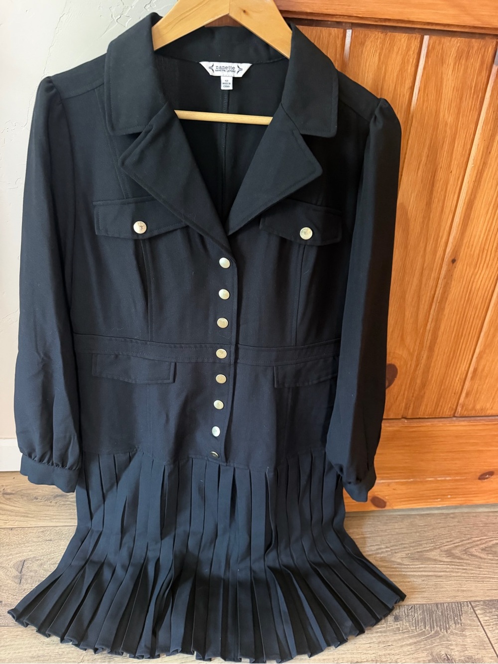 Nanette Nanette Lepore Black Utility Shirt Dress Pleated Hem Gold Buttons sz 12
